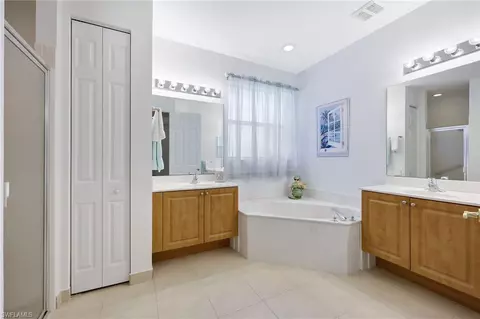 Bath - 20552 Foxworth Cir, Estero, FL 33928 photo 1 of 2