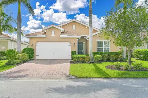 3915 King Williams St, Fort Myers, FL 33916
