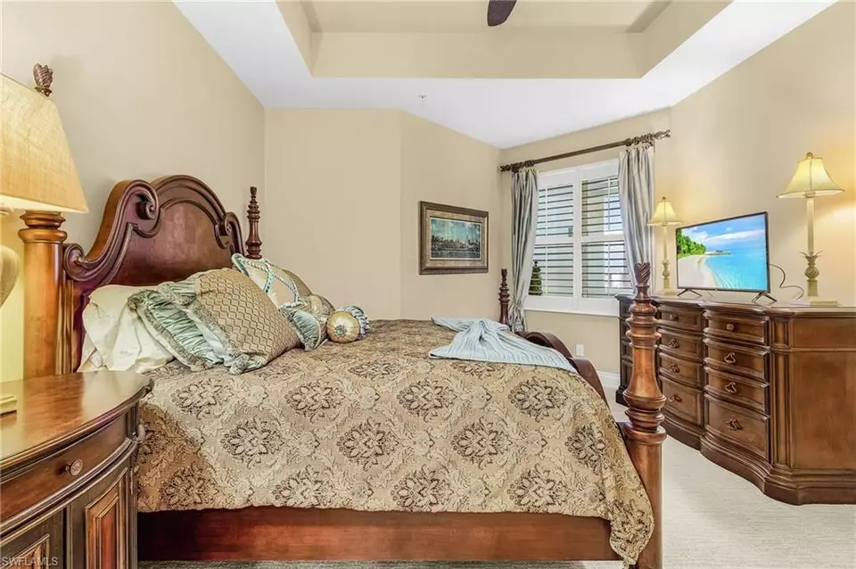 4137 Bay Beach Ln 5P2 Fort Myers - 225062219 0 2irnZV R.webp