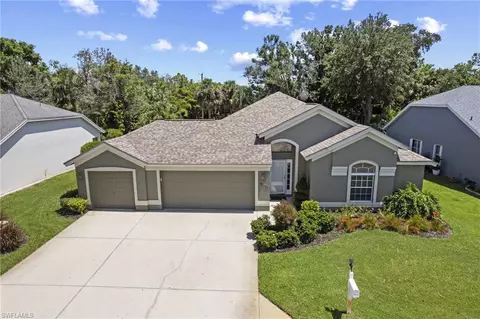 22025 Seashore Cir, Estero, FL 33928