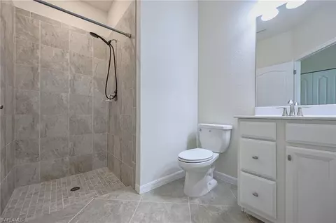 Bath - 4604 Abaca Cir, Naples, FL 34119 photo 4 of 4