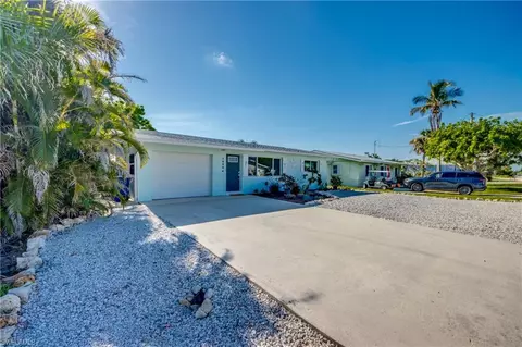 16304 Buccaneer St, Bokeelia, FL 33922