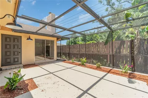 17287 Timber Oak Ln, Fort Myers, FL 33908