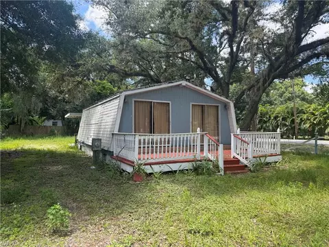 1349 Shawnee Ave, Labelle, FL 33935 photo 3