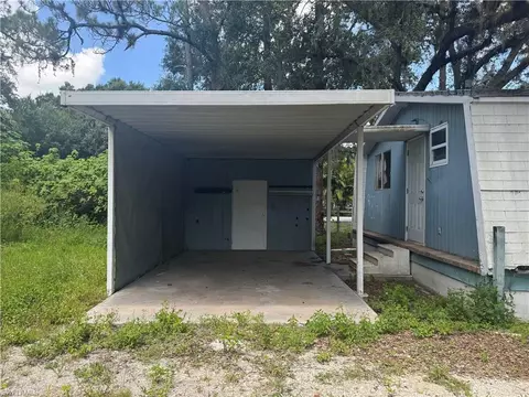 1349 Shawnee Ave, Labelle, FL 33935 photo 4