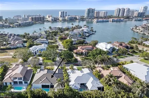 View/Area - 3290 Crayton Rd, Naples, FL 34103 photo 1 of 1