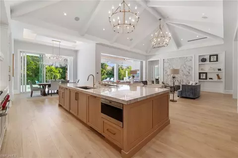 Kitchen - 3290 Crayton Rd, Naples, FL 34103 photo 4 of 5