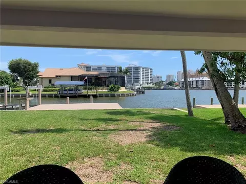 432 Oak Ave, Naples, FL 34108 photo 6