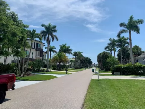 432 Oak Ave, Naples, FL 34108 photo 10