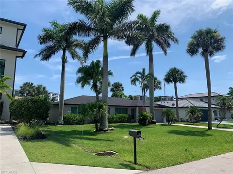 432 Oak Ave, Naples, FL 34108 photo 11