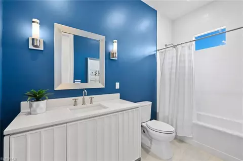 Bath - 745 Riviera Dr, Naples, FL 34103 photo 5 of 5