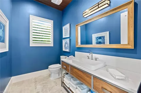 Bath - 745 Riviera Dr, Naples, FL 34103 photo 2 of 5