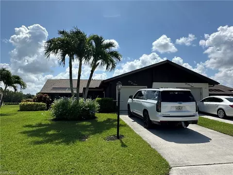 107 Round Key Cir #E9, Naples, FL 34112 photo 2