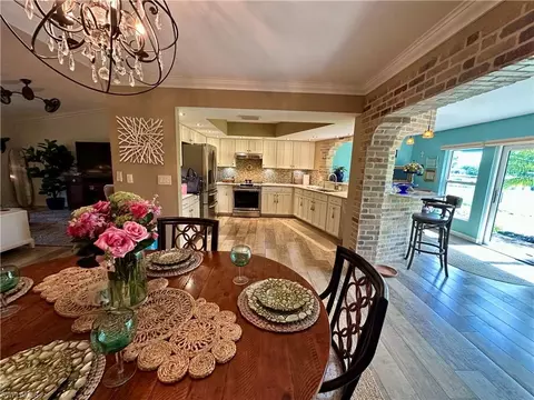 107 Round Key Cir #E9, Naples, FL 34112 photo 14