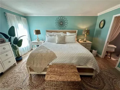107 Round Key Cir #E9, Naples, FL 34112 photo 33