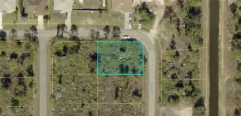 336 Western Ave S, Lehigh Acres, FL 33974