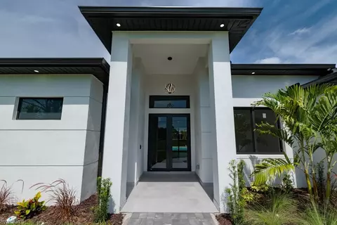 1101 NW 16th Pl, Cape Coral, FL 33993