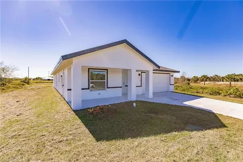 Exterior - 215 Nautilus Ave, Labelle, FL 33935 photo 2 of 9