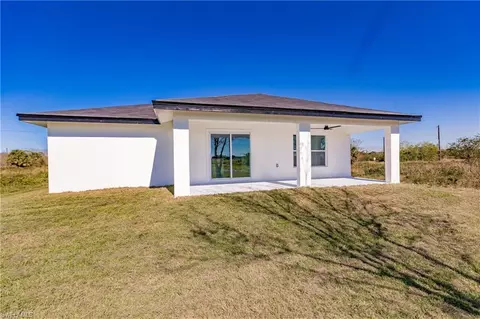 Exterior - 215 Nautilus Ave, Labelle, FL 33935 photo 3 of 9