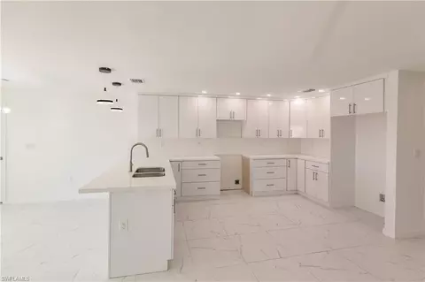 Kitchen - 215 Nautilus Ave, Labelle, FL 33935 photo 2 of 3
