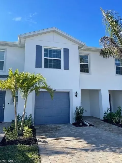 15141 Wildflower Cir, Naples, FL 34119