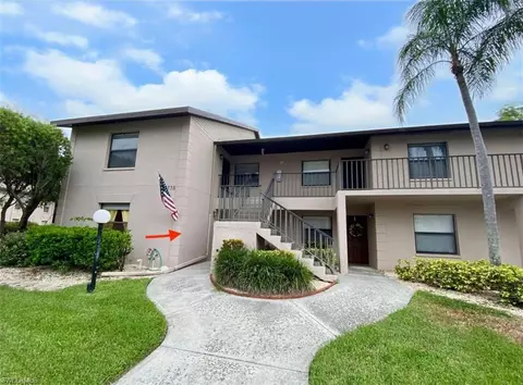 5735 Foxlake Dr #1, North Fort Myers, FL 33917
