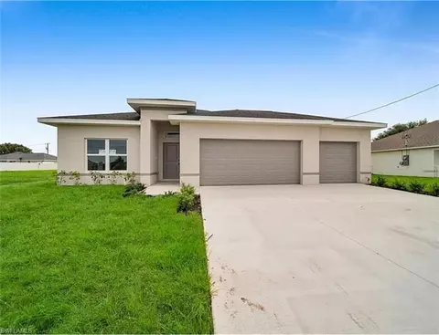 214 NW 11th Ter, Cape Coral, FL 33993
