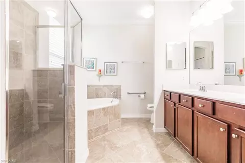 Bath - 1403 Oceania Dr S, Naples, FL 34113 photo 1 of 3