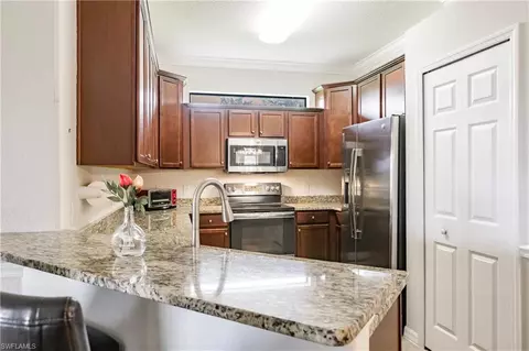 Kitchen - 1403 Oceania Dr S, Naples, FL 34113 photo 2 of 2