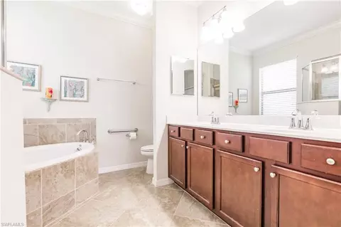 Bath - 1403 Oceania Dr S, Naples, FL 34113 photo 2 of 3