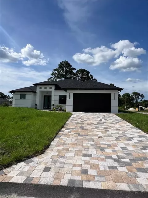 1021 Lakeside Dr, Lehigh Acres, FL 33974