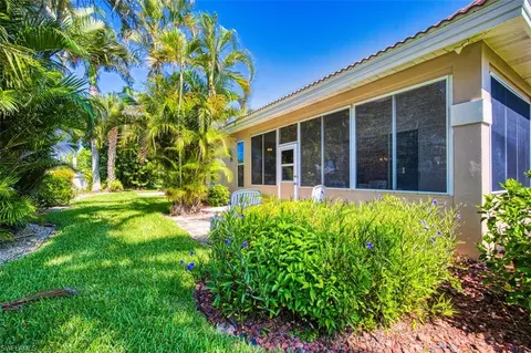 5480 Peppertree Dr, Fort Myers, FL 33908