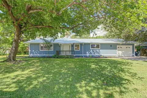 920 Altadena Dr, Fort Myers, FL 33919
