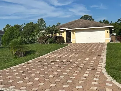 1407 Poinsettia Ave, Lehigh Acres, FL 33972