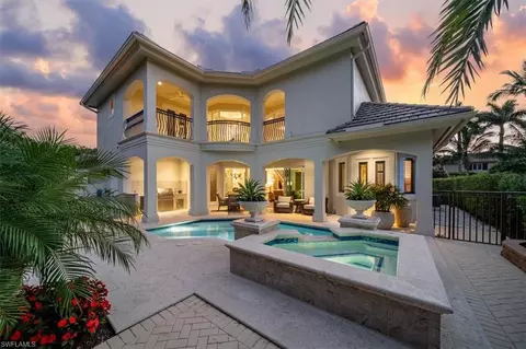 Exterior - 33 3rd St S, Naples, FL 34102 photo 2 of 5