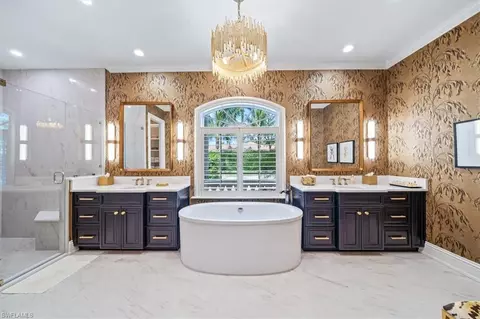 Bath - 33 3rd St S, Naples, FL 34102 photo 1 of 6