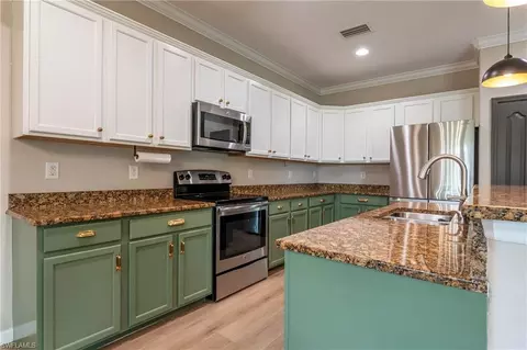 Kitchen - 2470 Heydon Cir E, Naples, FL 34120 photo 1 of 2