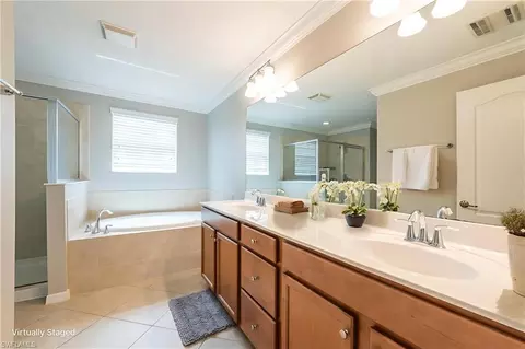 Bath - 2470 Heydon Cir E, Naples, FL 34120 photo 3 of 3