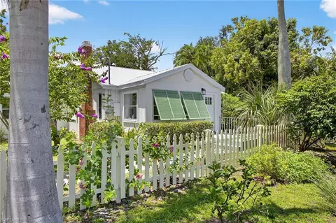 3461 Edgewood Ave, Fort Myers, FL 33916