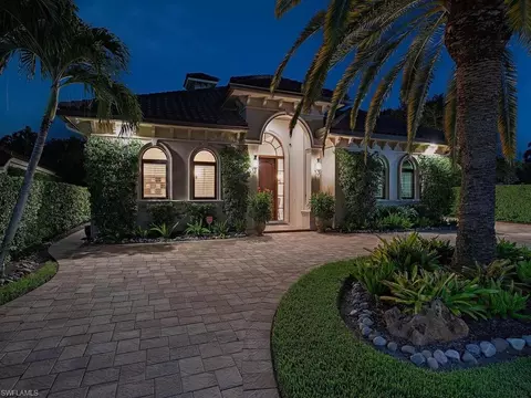 2204 Goshawk Ct, Naples, FL 34105 photo 3