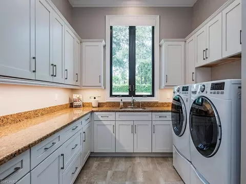 2204 Goshawk Ct, Naples, FL 34105 photo 38