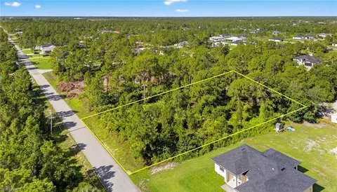 1107 Congress Ave, Lehigh Acres, FL 33972