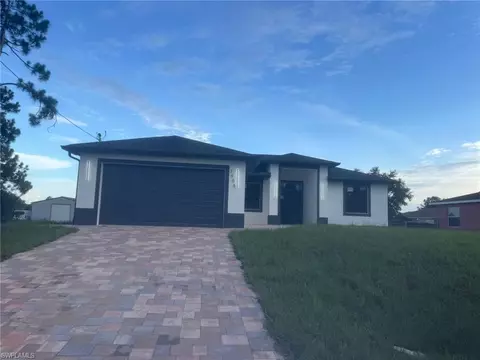 3905 33rd St SW, Lehigh Acres, FL 33976