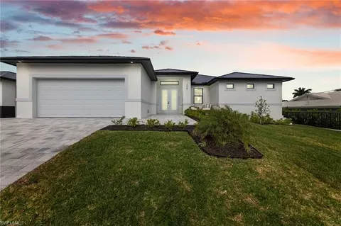 229 3rd St, Bonita Springs, FL 34134
