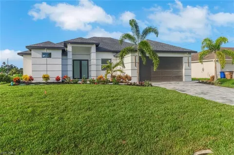 4007 19th St SW, Lehigh Acres, FL 33976