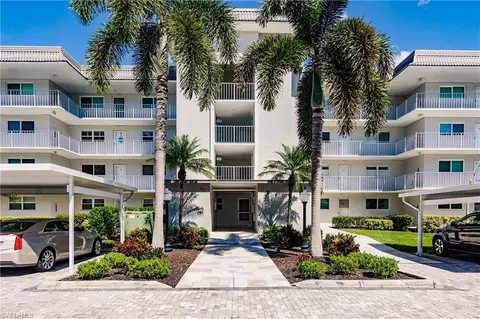 307 Goodlette-frank Rd S #503B, Naples, FL 34102 photo 2
