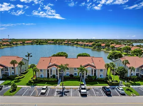 7712 Jewel Ln #204, Naples, FL 34109