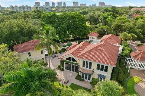 7004 Verde Way, Naples, FL 34108