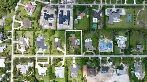 117 North St, Naples, FL 34108