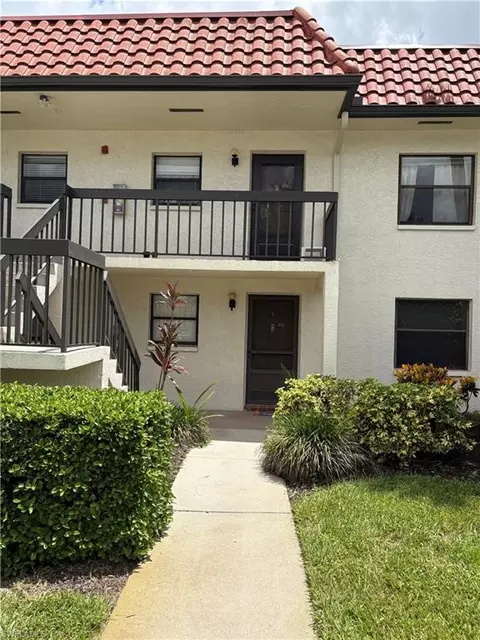 4346 27th Ct SW #102, Naples, FL 34116